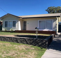 Sandy Shoal' 46 Rigney Street - Shoal Bay Beach Cottage with aircon - Stayed