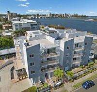 Sandy Shores Luxury Holiday Units - Stayed