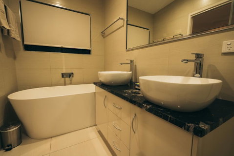 Sea La Vie ON SEAVIEW NETFLIX POOL WIFI - Stays Accommodation 2