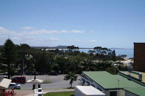 Sea View, 3 Hodgson Street - Stays Accommodation 0