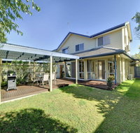 Sea Whispers  Fingal Bay - Stayed