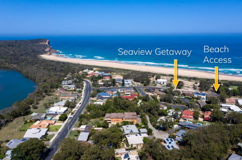 Seaview Getaway - Stays Accommodation 2