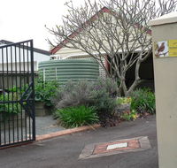 Self-contained 2 bedroom Apartment - Stays Accommodation