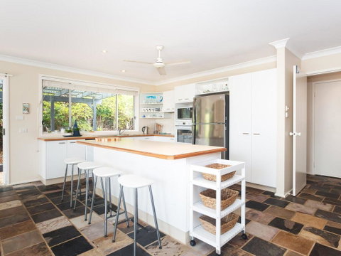 Serenity', 7 Mulloway Place - Peaceful House With Air Con Netflix & WIFI - Stayed 2