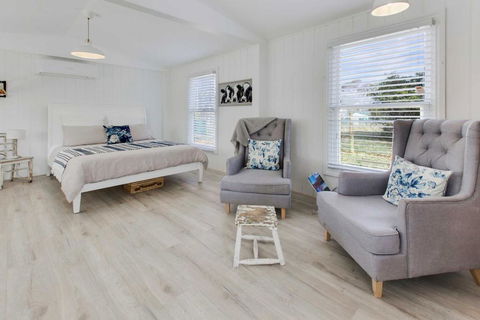 Shearers Cottage - Pet Friendly Holiday Accommodation - Stayed 0