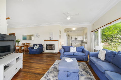 Shellseekers, 4 Hodgson Street - Stays Accommodation 3