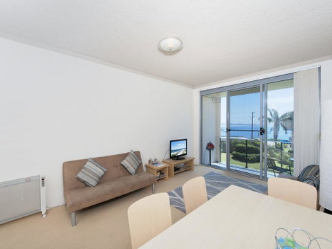 Shoal Bay Road, Bella Vista, Unit 17, 19 - Stayed 3