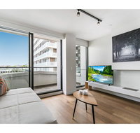 Shop Til You Drop At Sleek Unit In Hip Area - Stayed