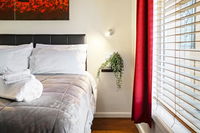 Book Trafalgar Accommodation Vacations Stayed Stayed