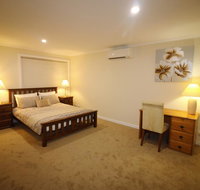 Silver House - Melbourne Airport Accommodation