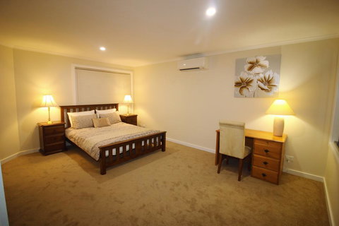Silver House - Melbourne Airport Accommodation - Stayed 0
