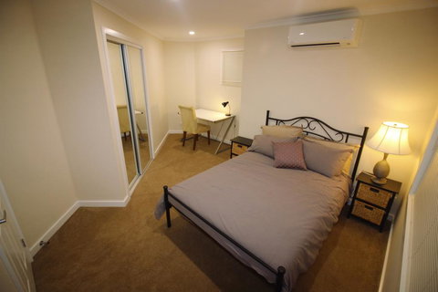 Silver House - Melbourne Airport Accommodation - Stayed 1