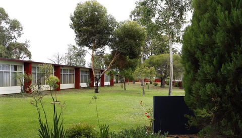 Silver Oaks Motel - Stayed 3