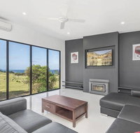 Skenes Retreat - views of the ocean from the deck - Stays Accommodation