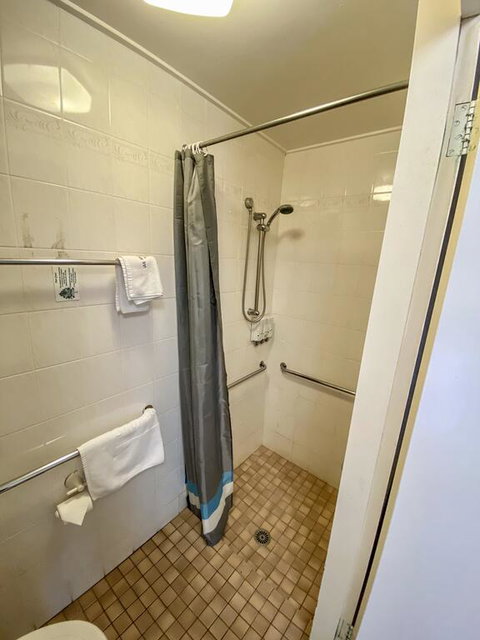 Snow Season Motor Inn - Stayed 3