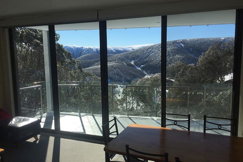 Snow Ski Apartments 22 - Stays Accommodation 0