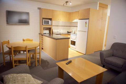 Snow Ski Apartments 24 - Stays Accommodation 0