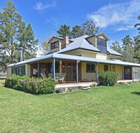 Soldiers Cottage picturebook vineyard home - Stays Accommodation