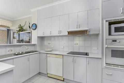 Solitaire 1 - Sawtell, NSW - Stayed 2