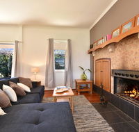 Somerville Wines Farmstay in Broke super cute house on working farm. Walk for miles. - Stayed