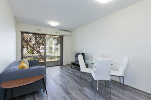 South Perth Perfect Location Free WIFI & Parking - Stayed 0