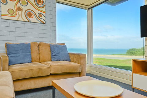 South Seas Beachfront Apartments - Stayed 2