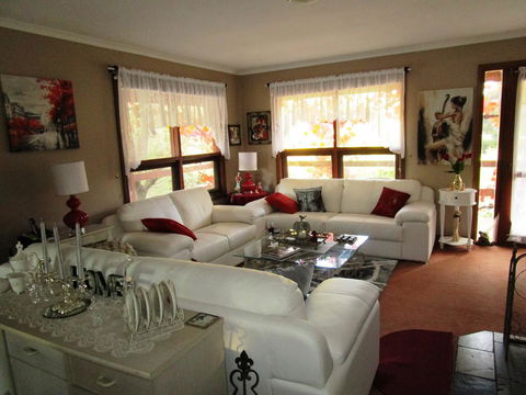 Southern Vales Bed & Breakfast - Stayed 2