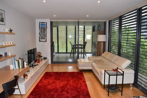 Spacious Apartment In The Heart Of Melbourne's CBD - Stayed 0