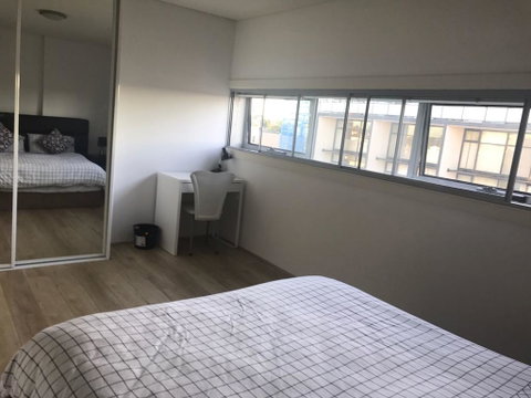 Spacious One Bedroom Apartment In Marrickville - Stayed 2