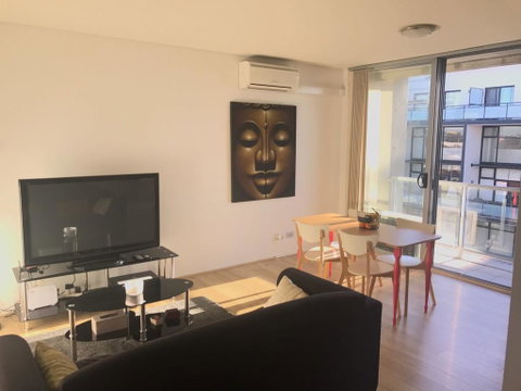 Spacious One Bedroom Apartment In Marrickville - Stayed 0