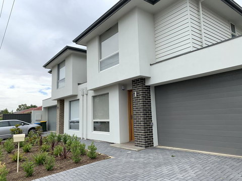 Spacious Rooms Home-Stay With Free Wifi - Stayed 1