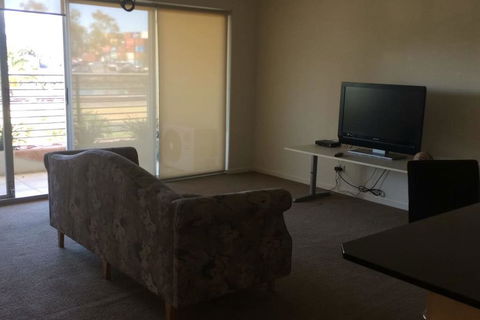 Spectacular River Views In Fabulous Footscray. - Stays Accommodation 2