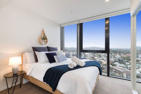 SPIRE - Fast Internet Monthly Stays W Carpark - Stays Accommodation 1