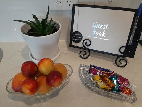 Spring Beach Garden Retreat - Stayed 3