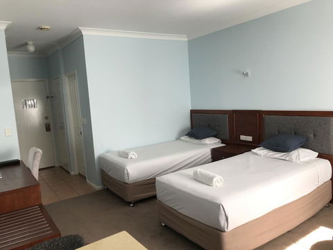 Springwood Motor Inn - Stays Accommodation 1
