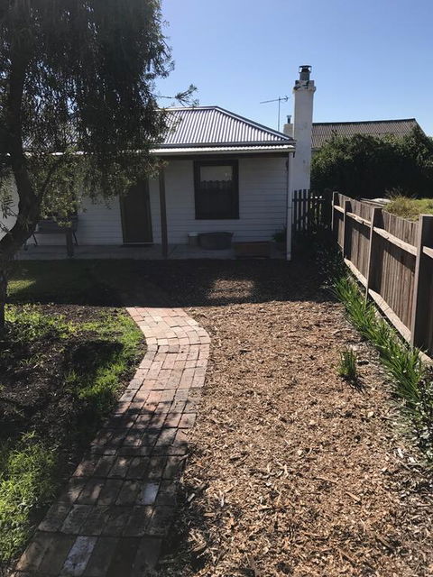 Stable Cottage - Stayed 3