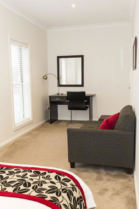 Stay Bathurst - Stays Accommodation 3
