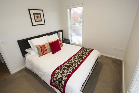 Stay Bathurst - Stays Accommodation 2