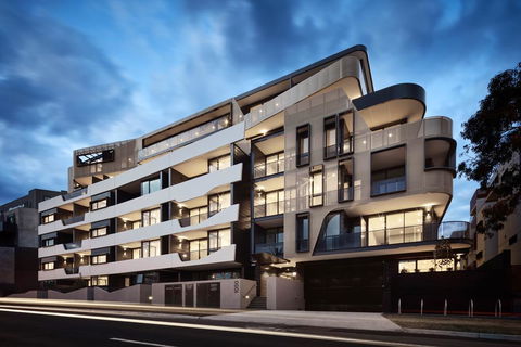 StayCentral Essendon Escape Sub-penthouse - Stayed 1