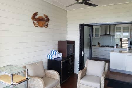 Stonehaven With Private Pool - Stays Accommodation 1