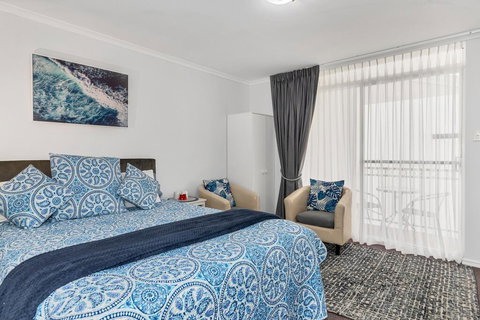 Studio 30 On The Terrace - Stayed 2