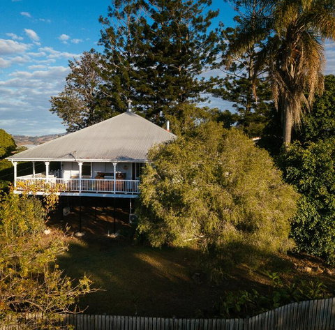 Stunning Queenslander - Stays Accommodation 0