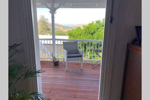 Stunning Queenslander - Stays Accommodation 3