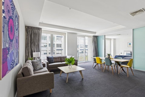 Stunning, Central Huge CBD Pad, Free WiFi, Netflix - Stayed 1