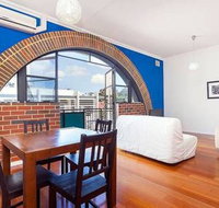 Stylish 2 Bedroom Apartment In the City - Stays Accommodation
