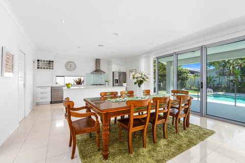 Summer Beach House On Tallows Avenue Kingscliff - Stayed 2