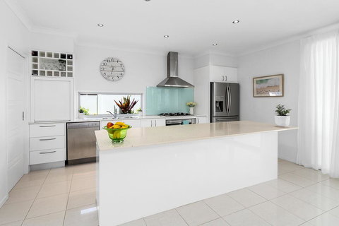 Summer Beach House On Tallows Avenue Kingscliff - Stayed 1