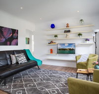 Sun-Drenched Apartment in a Peaceful Location - Stayed
