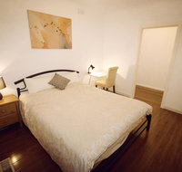 Sunny House - Melbourne Airport Home