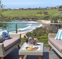 Sunrise Over Easts 1 - Pets stay free views - Stays Accommodation